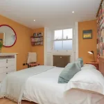 Luxury Wood Panelled West End Flat